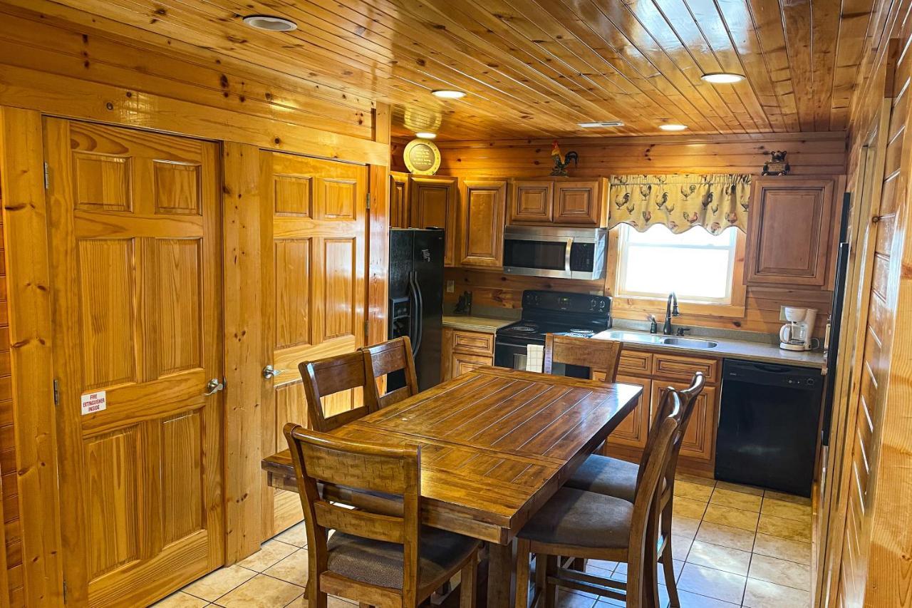 Black Bear Hideaway Cabin Gatlinburg Eksteriør bilde