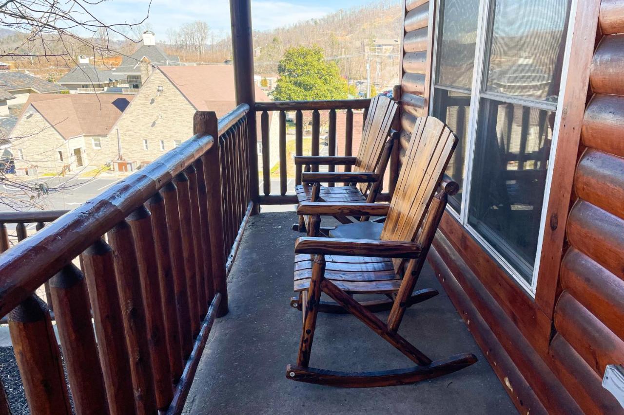 Black Bear Hideaway Cabin Gatlinburg Eksteriør bilde