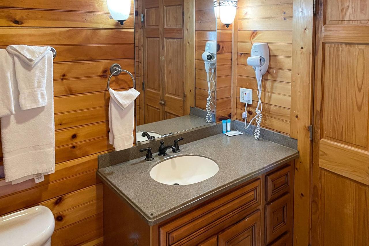 Black Bear Hideaway Cabin Gatlinburg Eksteriør bilde